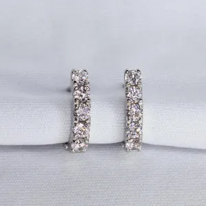 Серьги из серебра с фианитами