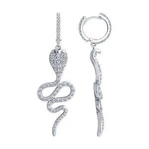 Серьги из серебра с фианитами