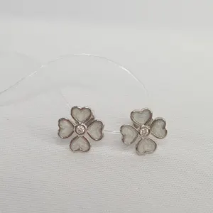Серьги из серебра с фианитами и эмалью