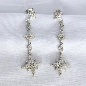 Серьги из серебра с фианитами