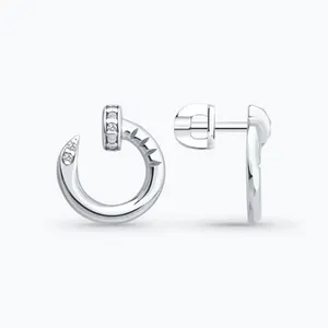 Серьги из серебра с фианитами