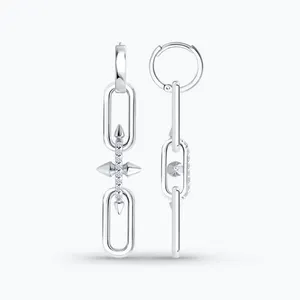 Серьги из серебра с фианитами