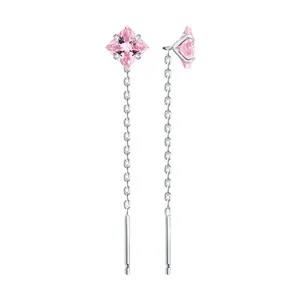 Серьги из серебра с фианитами