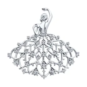 Брошь из серебра с фианитами