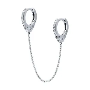 Серьга из серебра с фианитами