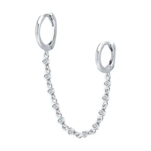 Серьга из серебра с фианитами