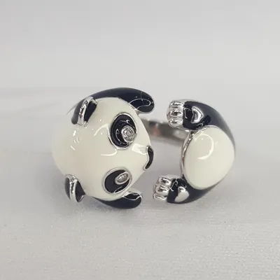 Кольцо из серебра с эмалью и фианитами из серебро