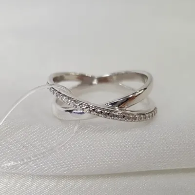 Кольцо из серебра с фианитами из серебро