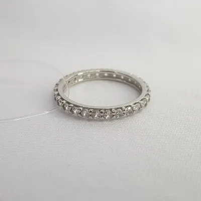 Кольцо из серебра с фианитами из серебро