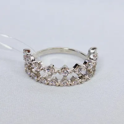 Кольцо из серебра с фианитами из серебро