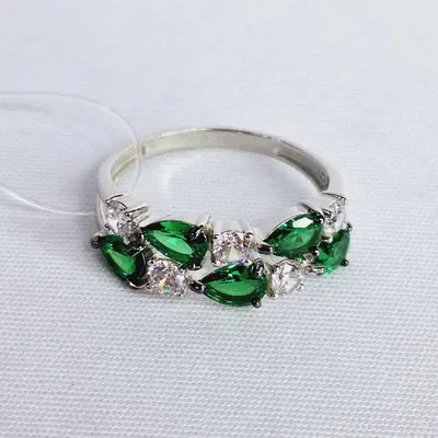 Кольцо из серебра с фианитами из серебро