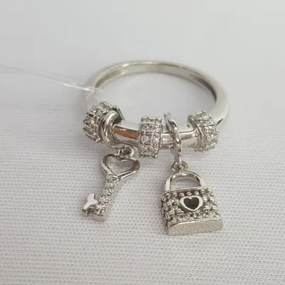 Кольцо из серебра с фианитами из серебро