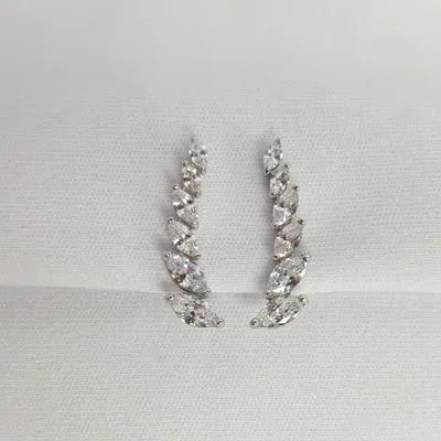 Серьги из серебра с фианитами из серебро