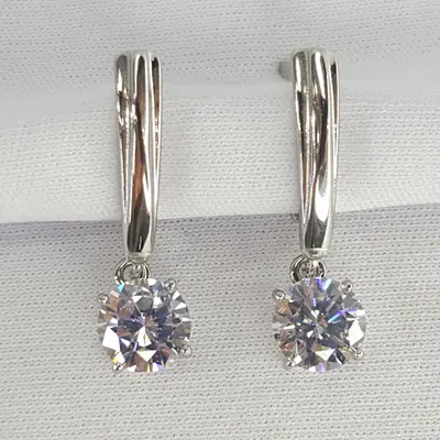 Серьги из серебра с фианитами из серебро