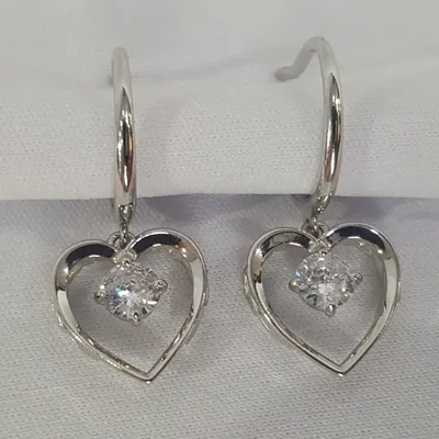 Серьги из серебра с фианитами из серебро