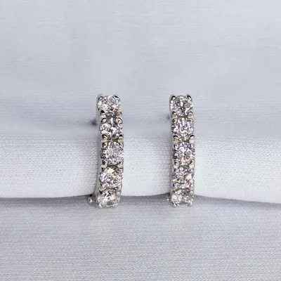 Серьги из серебра с фианитами из серебро